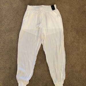 New York and Company Soho Street White Wide Sheer Leg Gauze Pants Size Small NWT